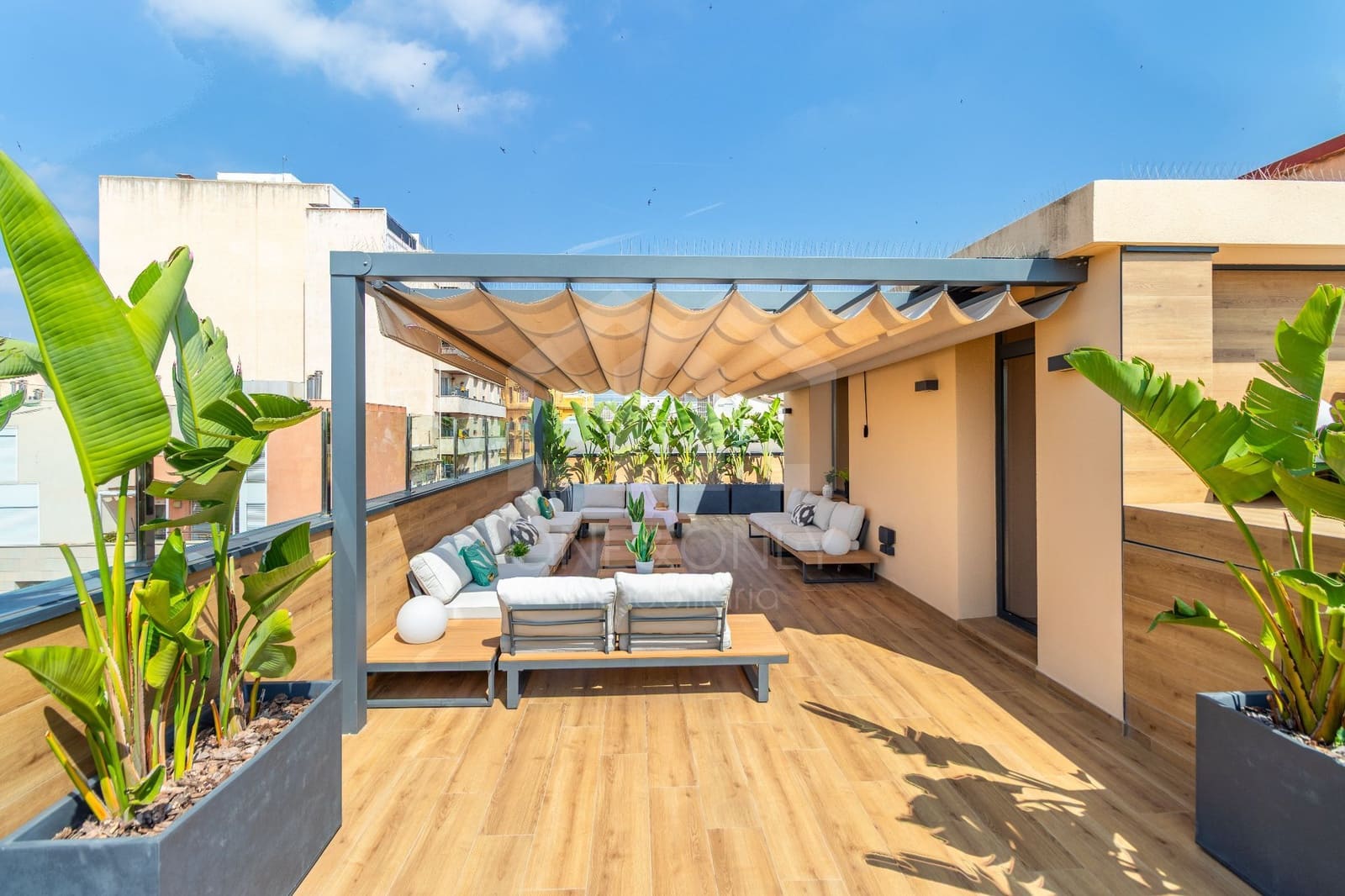 Ático de 4 habitaciones en Reus en venta con piscina garaje - 1.290.000 € (Ref: 9816102)