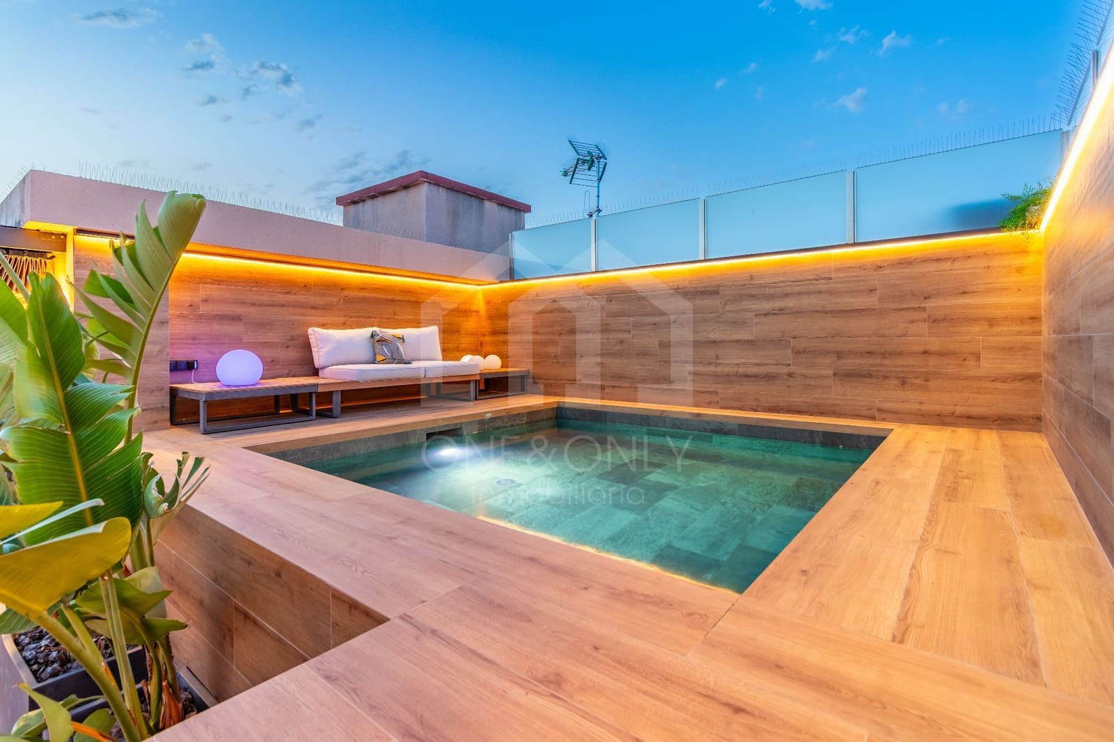 Ático de 4 habitaciones en Reus en venta con piscina garaje - 1.290.000 € (Ref: 9816102)