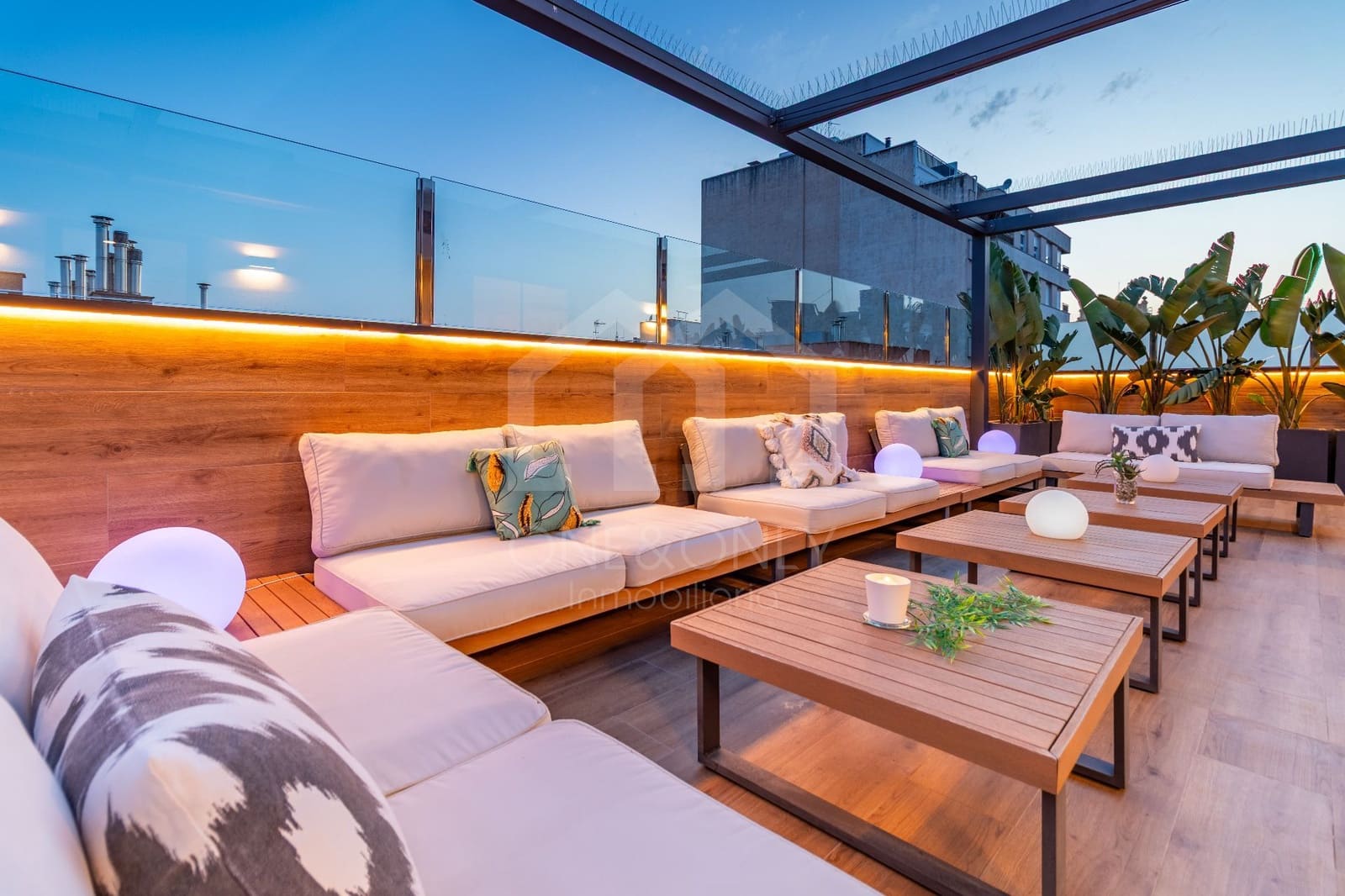 Ático de 4 habitaciones en Reus en venta con piscina garaje - 1.290.000 € (Ref: 9816102)