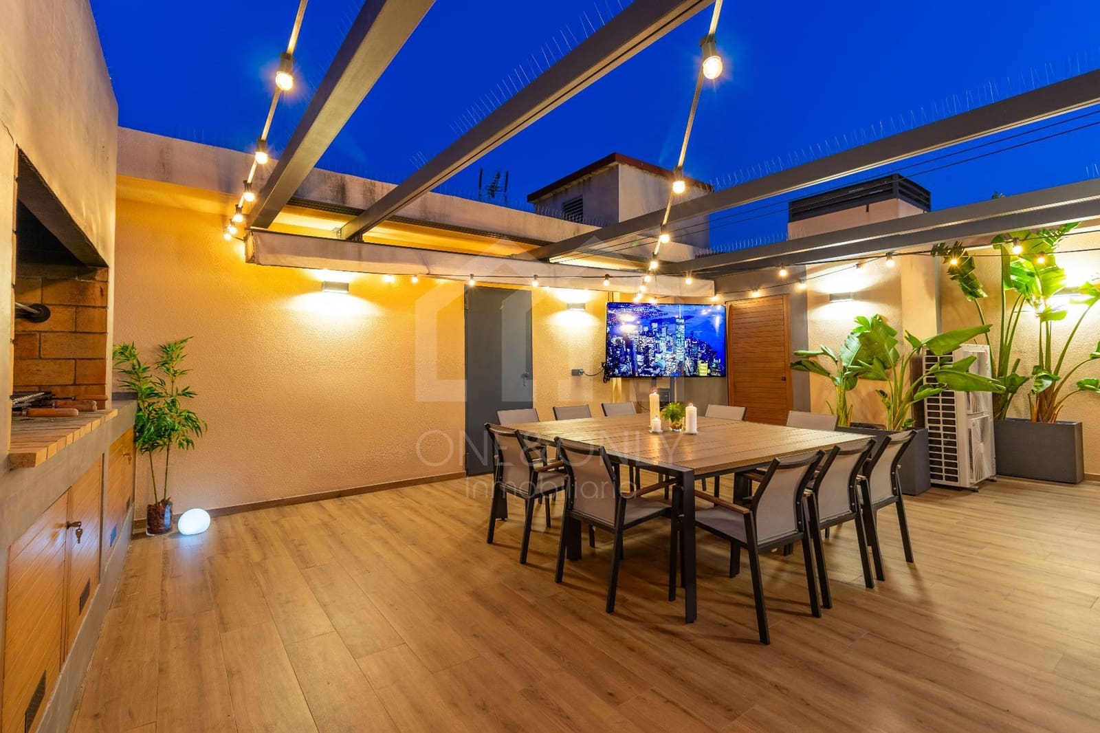 Ático de 4 habitaciones en Reus en venta con piscina garaje - 1.290.000 € (Ref: 9816102)