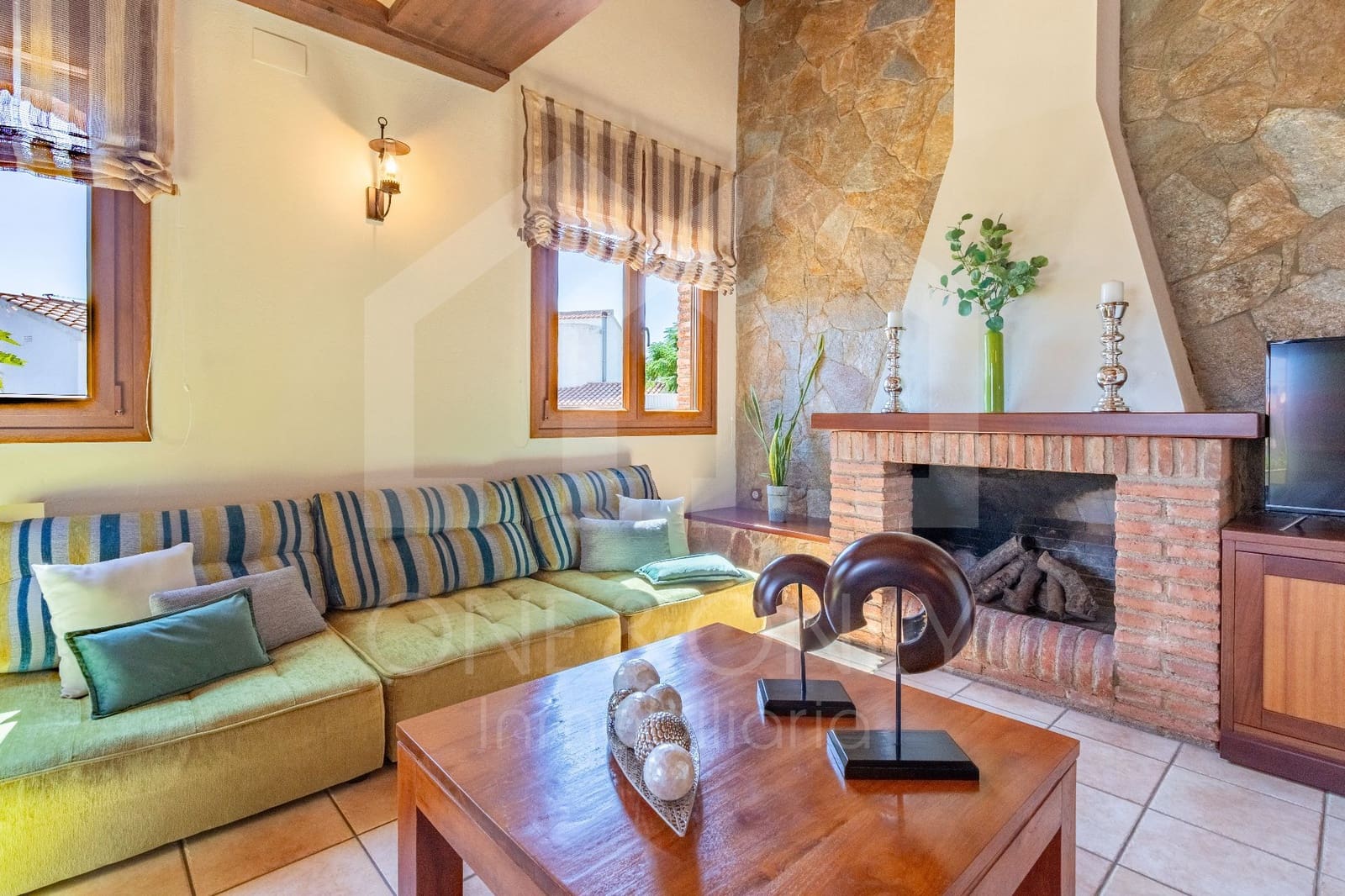 4 bedroom Villa for sale in Montroig-Mar with pool garage - € 760,000 (Ref: 9816103)