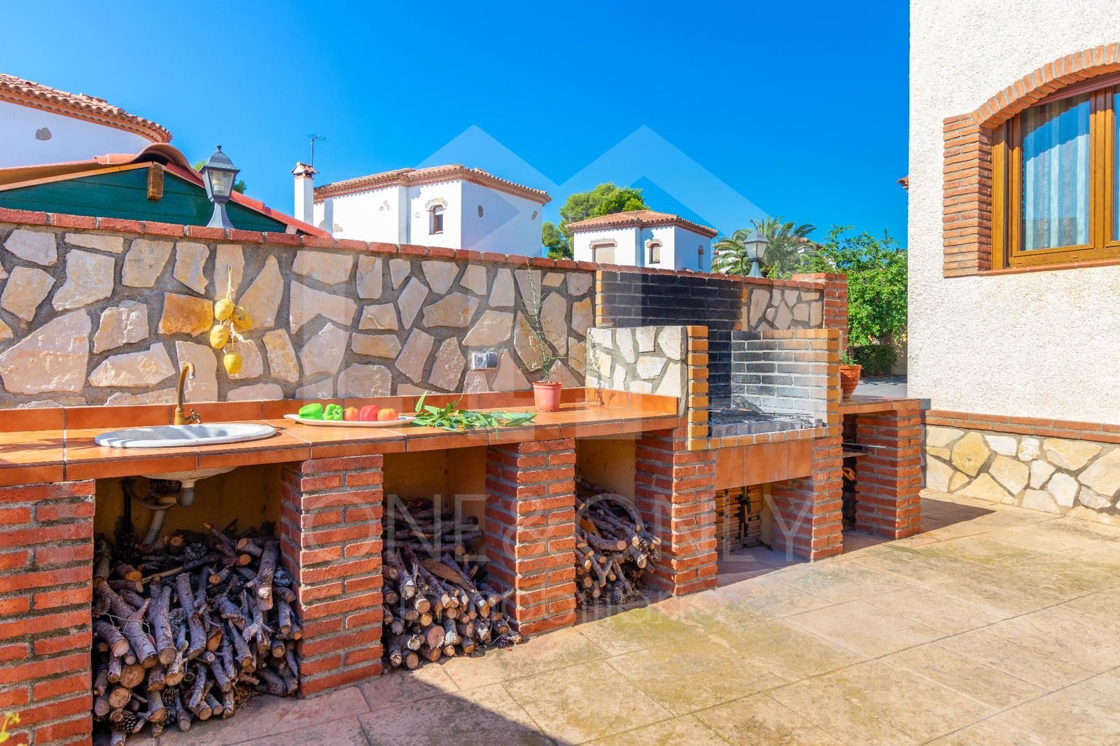 4 bedroom Villa for sale in Montroig-Mar with pool garage - € 760,000 (Ref: 9816103)
