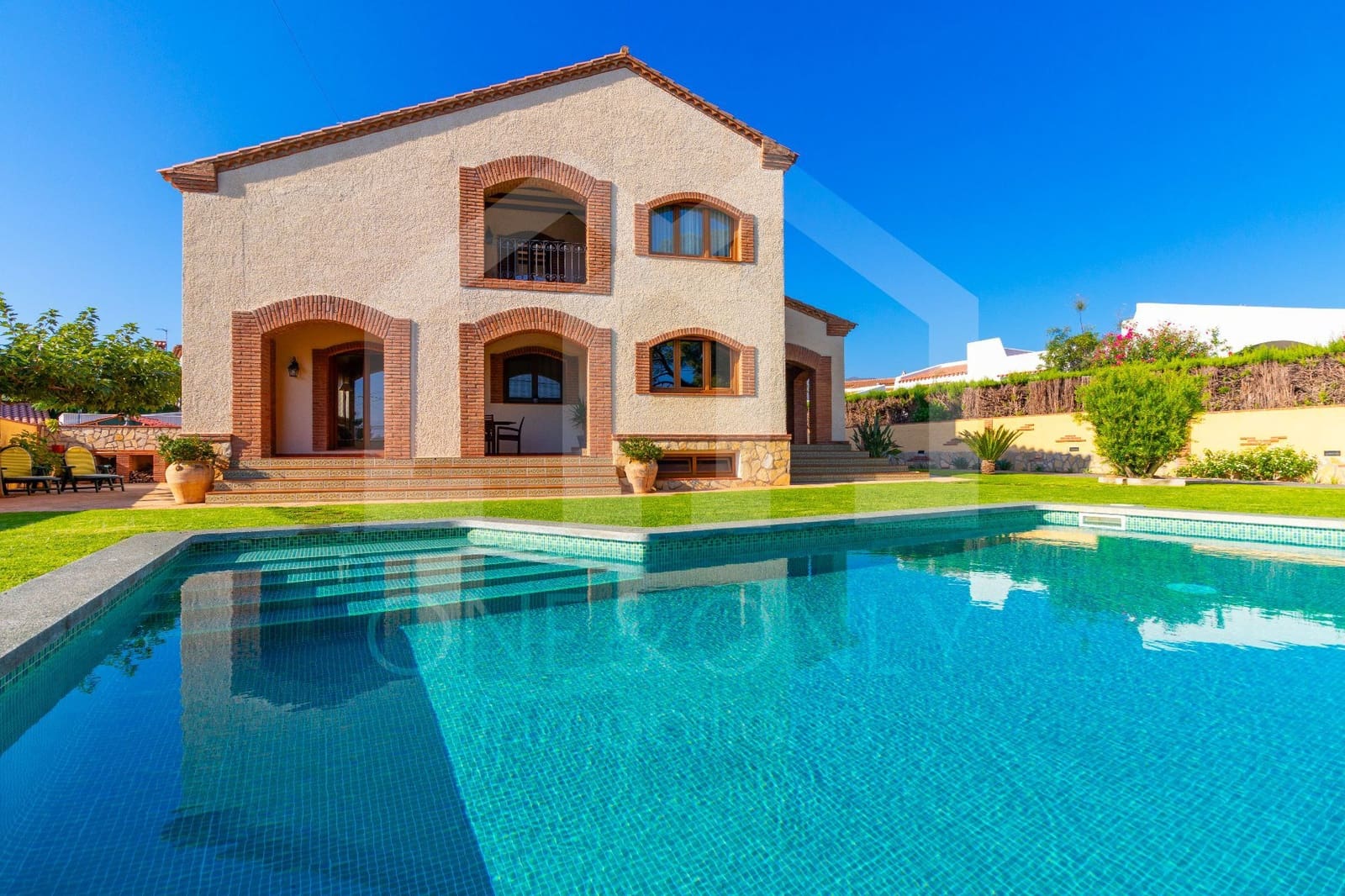 4 bedroom Villa for sale in Montroig-Mar with pool garage - € 760,000 (Ref: 9816103)