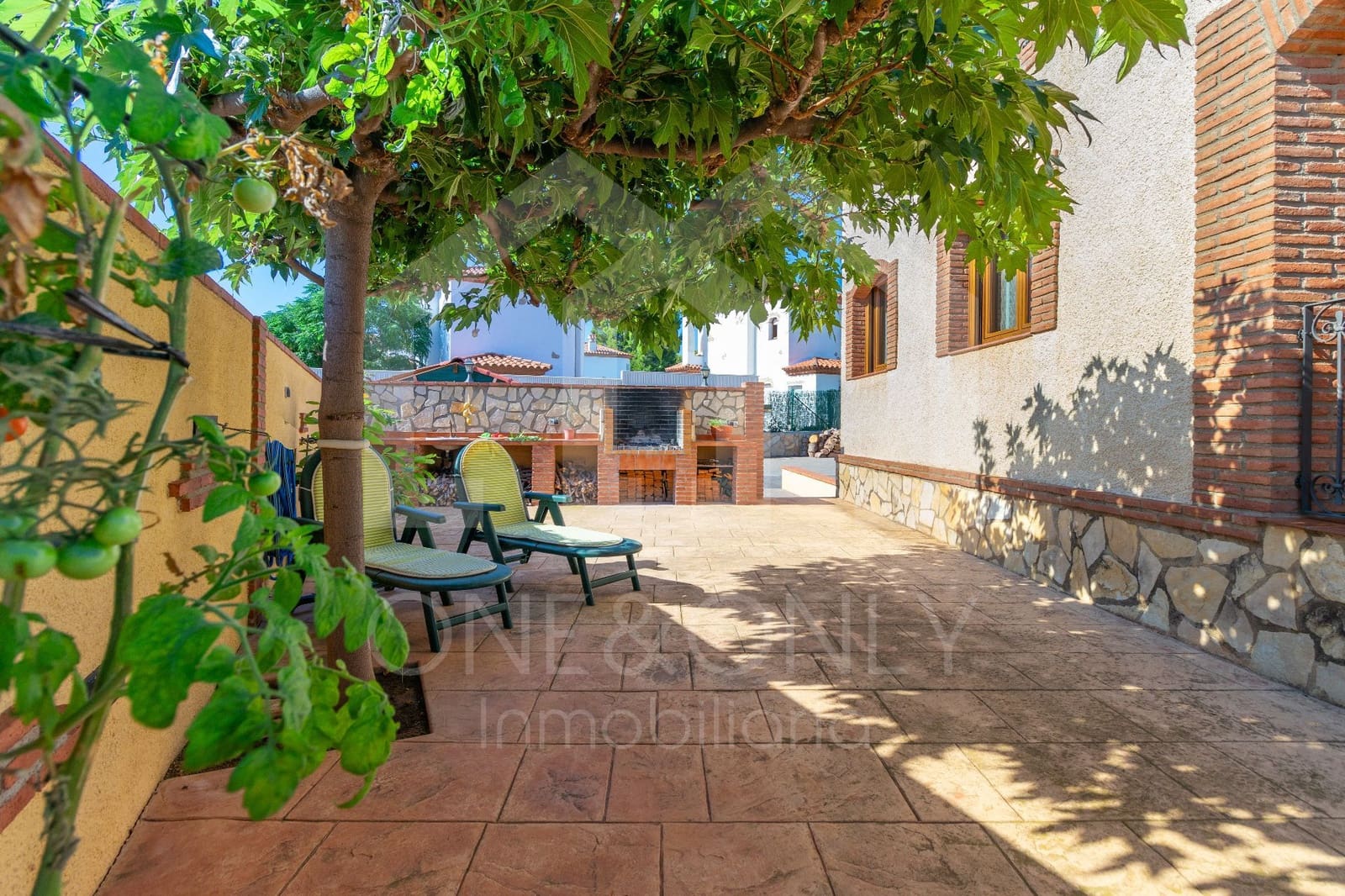 4 bedroom Villa for sale in Montroig-Mar with pool garage - € 760,000 (Ref: 9816103)