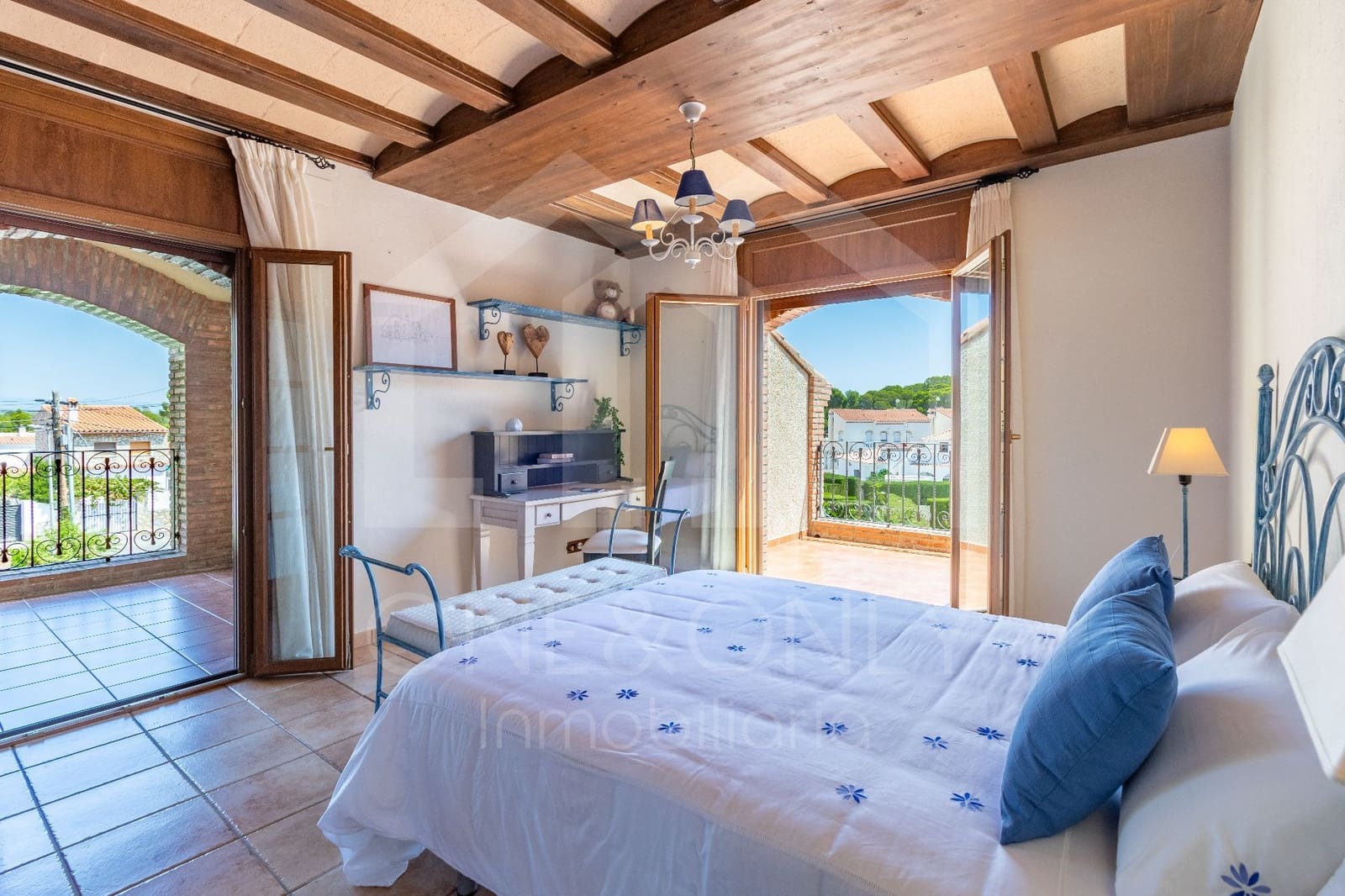 4 bedroom Villa for sale in Montroig-Mar with pool garage - € 760,000 (Ref: 9816103)