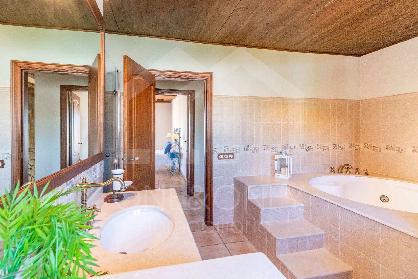 4 bedroom Villa for sale in Montroig-Mar with pool garage - € 760,000 (Ref: 9816103)