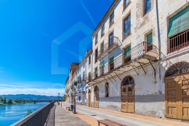 10 quarto Moradia para venda em Móra d'Ebre com garagem - 318 000 € (Ref: 9816104)