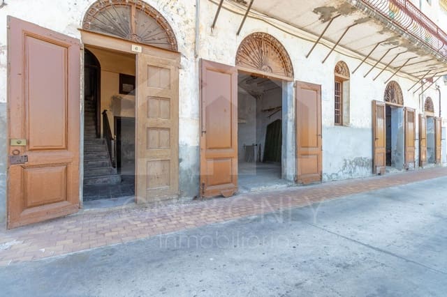 10 quarto Moradia para venda em Móra d'Ebre com garagem - 318 000 € (Ref: 9816104)