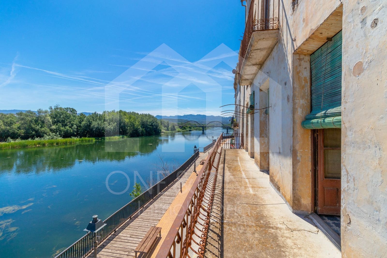 10 quarto Moradia para venda em Mora d'Ebre com garagem - 318 000 € (Ref: 9816104)