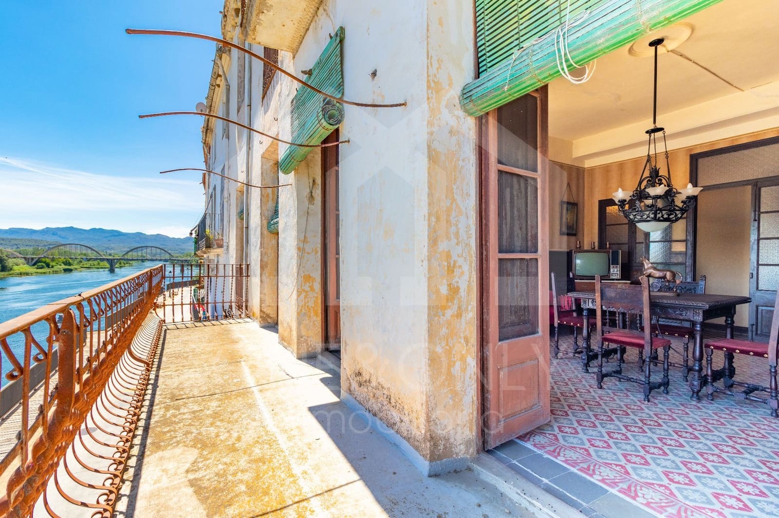 10 quarto Moradia para venda em Mora d'Ebre com garagem - 318 000 € (Ref: 9816104)