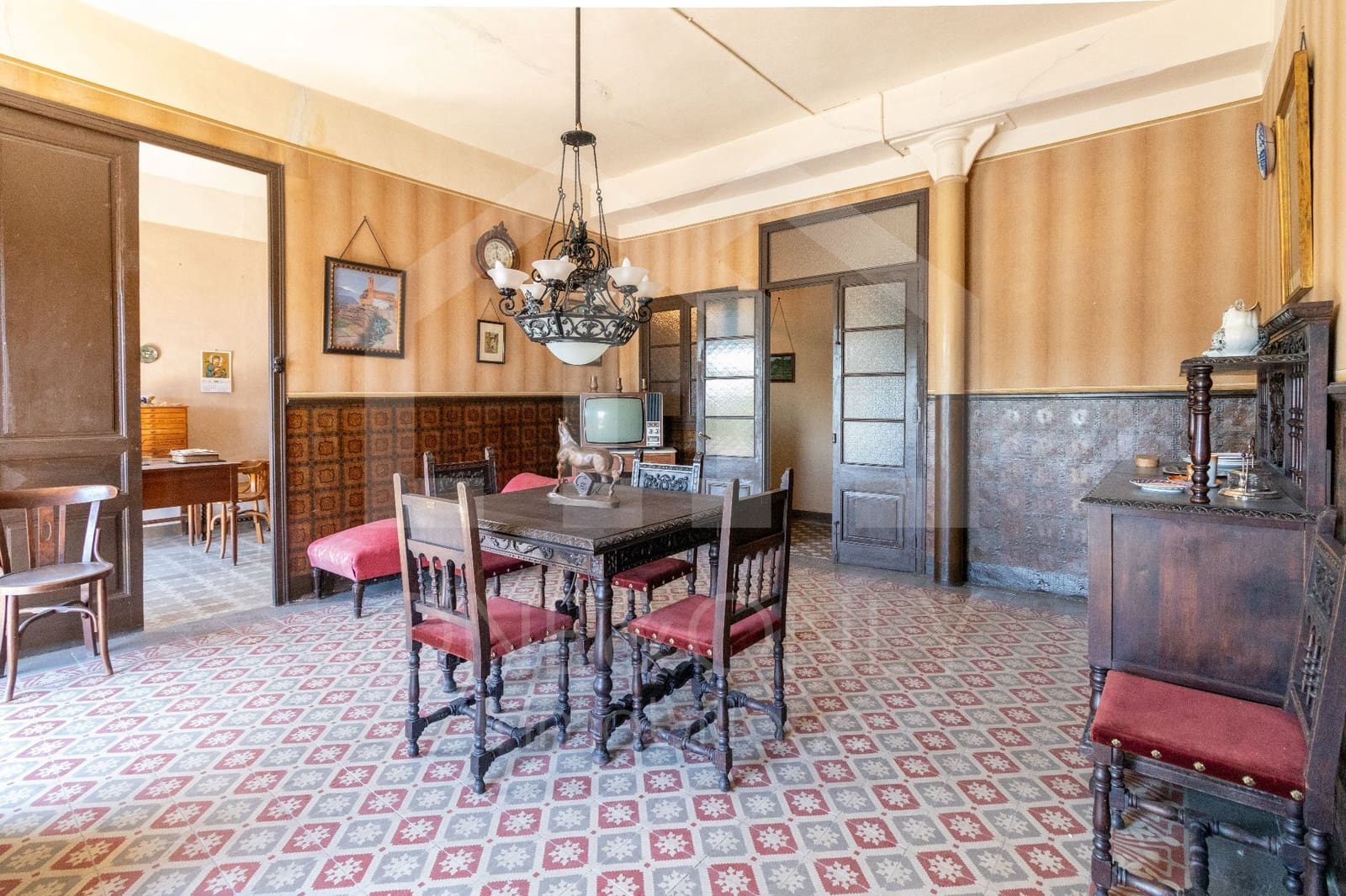 10 quarto Moradia para venda em Mora d'Ebre com garagem - 318 000 € (Ref: 9816104)