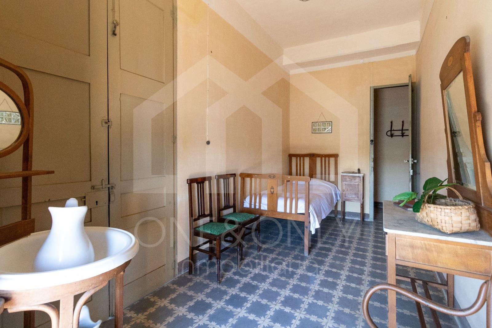 10 quarto Moradia para venda em Mora d'Ebre com garagem - 318 000 € (Ref: 9816104)