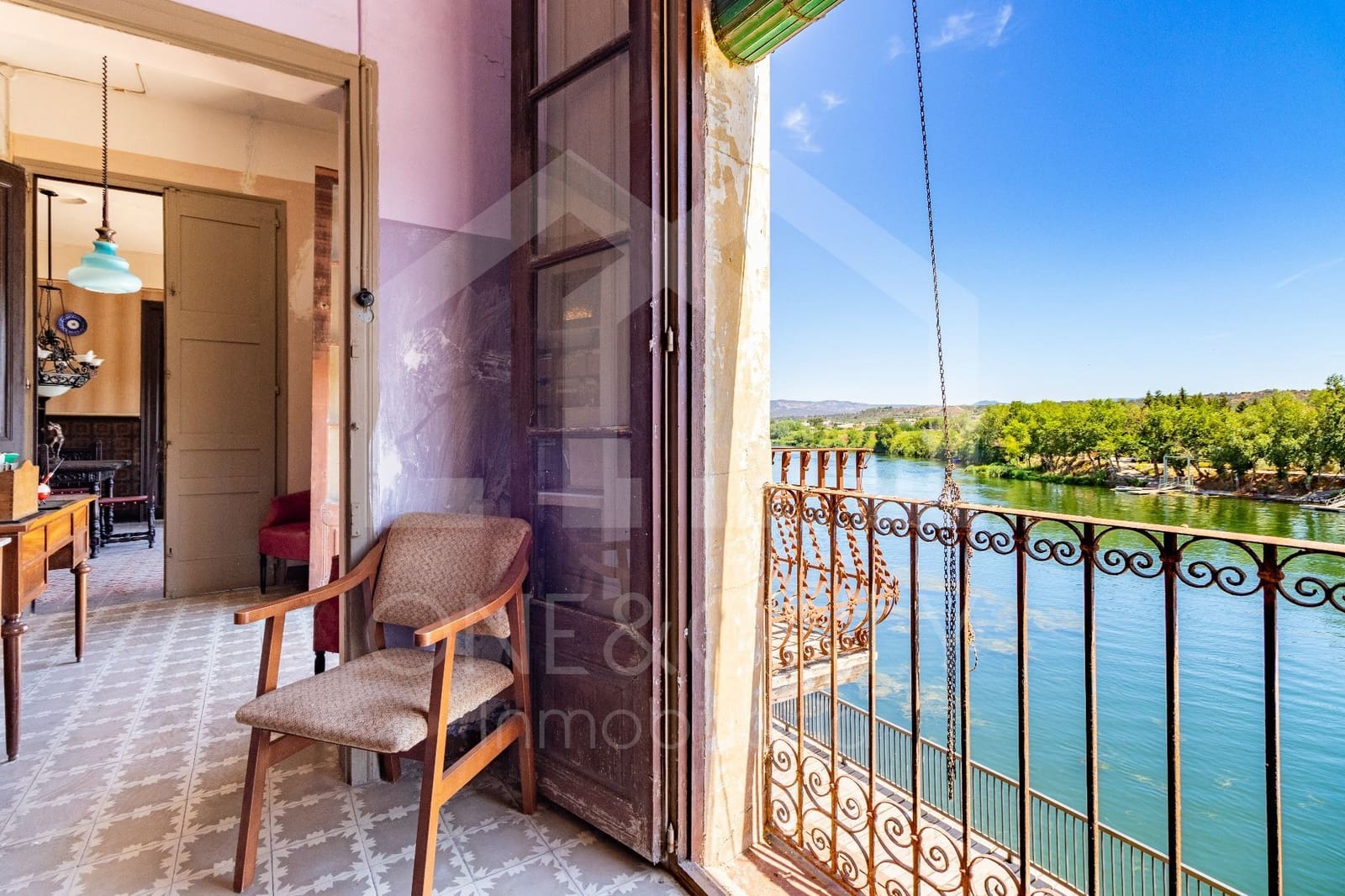 10 quarto Moradia para venda em Mora d'Ebre com garagem - 318 000 € (Ref: 9816104)