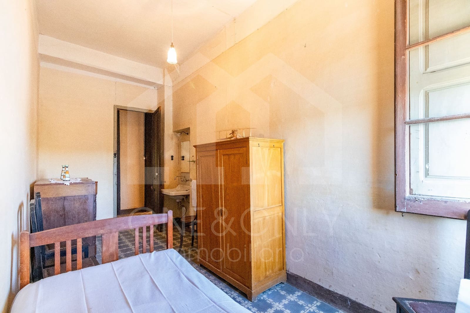 10 quarto Moradia para venda em Mora d'Ebre com garagem - 318 000 € (Ref: 9816104)