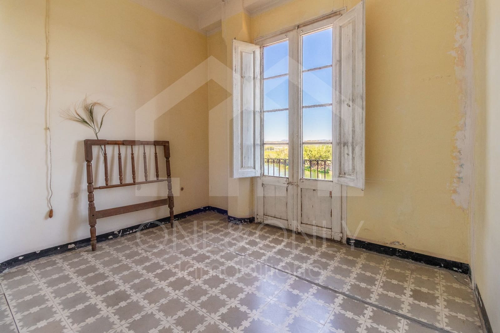 10 quarto Moradia para venda em Mora d'Ebre com garagem - 318 000 € (Ref: 9816104)