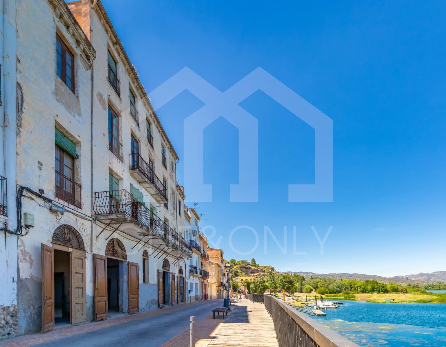 10 quarto Moradia para venda em Mora d'Ebre com garagem - 318 000 € (Ref: 9816104)