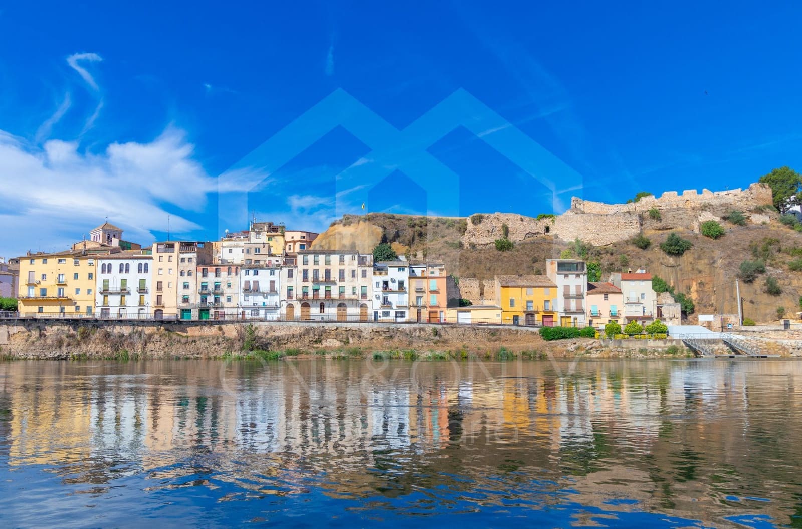 10 quarto Moradia para venda em Mora d'Ebre com garagem - 318 000 € (Ref: 9816104)
