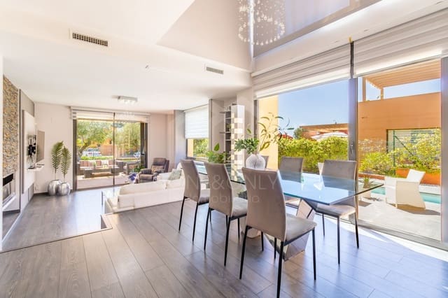 4 bedroom Villa for sale in Montroig-Mar, Mont-roig del Camp with pool garage - € 760,000 (Ref: 9869875)