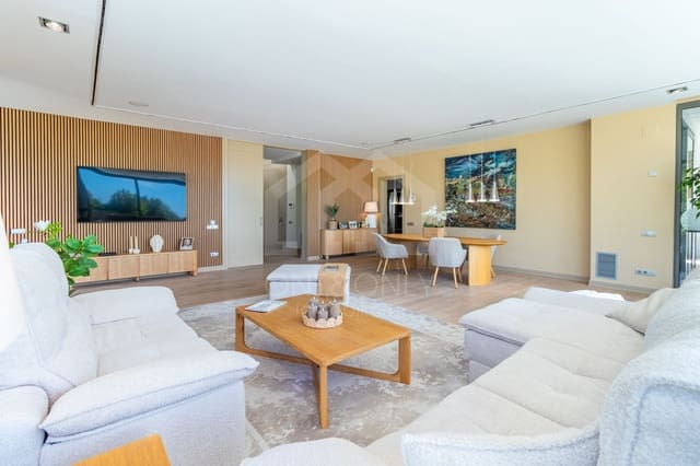 5 bedroom Villa for sale in Montroig-Mar, Mont-roig del Camp with pool garage - € 1,600,000 (Ref: 9893748)