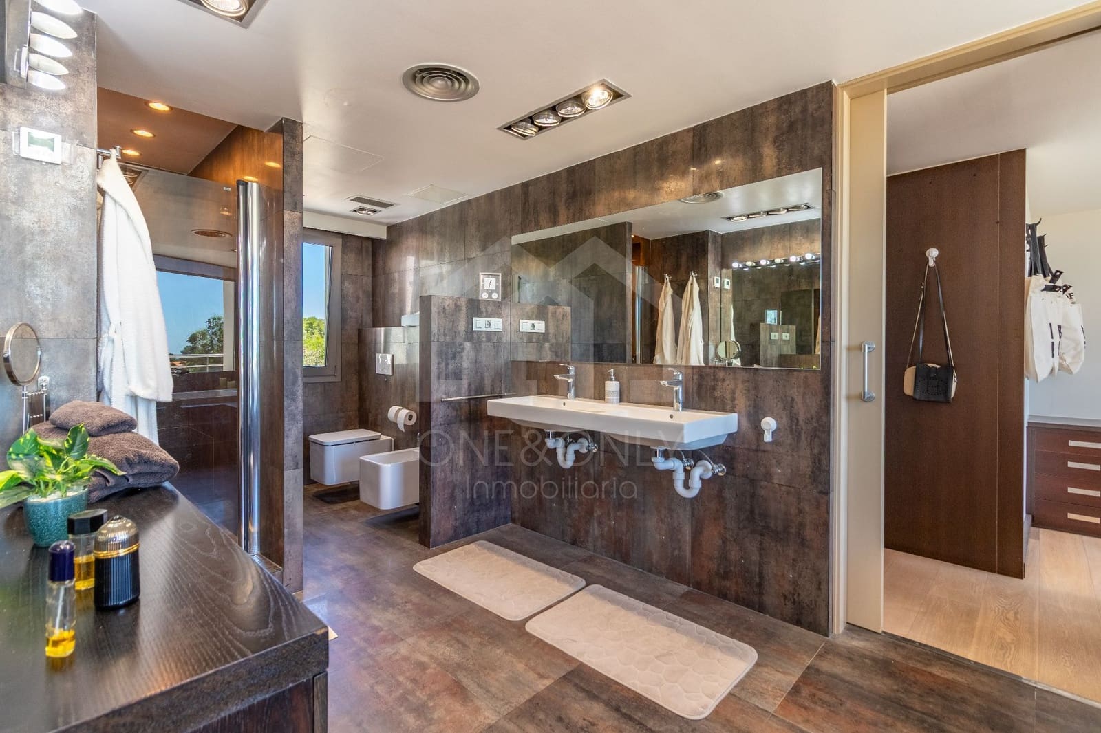 5 bedroom Villa for sale in Montroig-Mar with pool garage - € 1,600,000 (Ref: 9893748)
