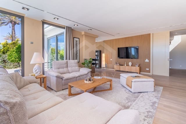 5 bedroom Villa for sale in Montroig-Mar, Mont-roig del Camp with pool garage - € 1,600,000 (Ref: 9893748)