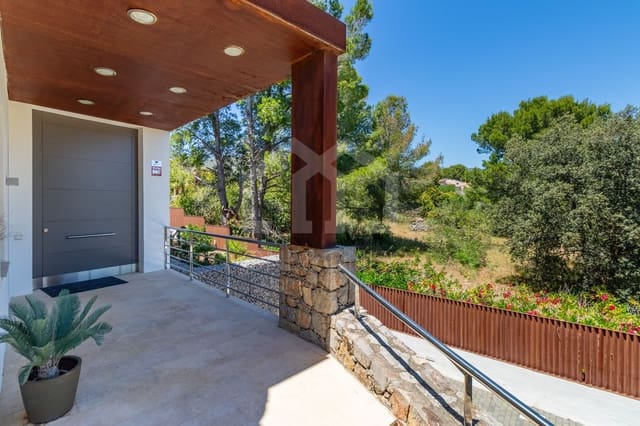 5 bedroom Villa for sale in Montroig-Mar, Mont-roig del Camp with pool garage - € 1,600,000 (Ref: 9893748)