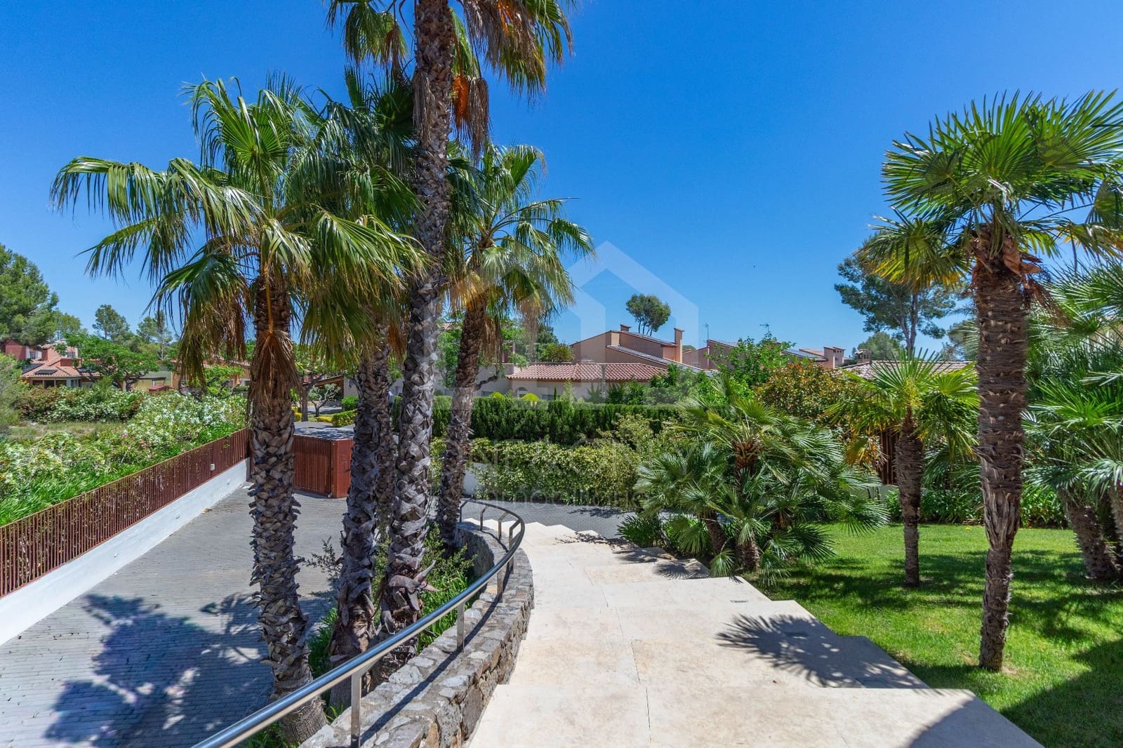 5 bedroom Villa for sale in Montroig-Mar with pool garage - € 1,600,000 (Ref: 9893748)