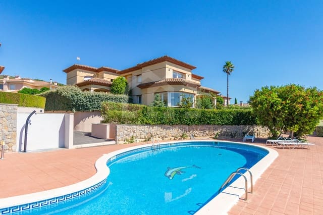 4 sypialnia Willa do wynajęcia w Montroig-Mar, Mont-roig del Camp z basenem garażem - 2 125 € (Ref: 9955669)