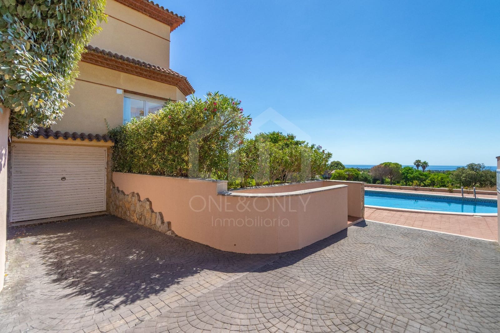 4 bedroom Villa for rent in Montroig-Mar with pool garage - € 2,125 (Ref: 9955669)