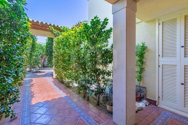 4 sypialnia Willa do wynajęcia w Montroig-Mar, Mont-roig del Camp z basenem garażem - 2 125 € (Ref: 9955669)