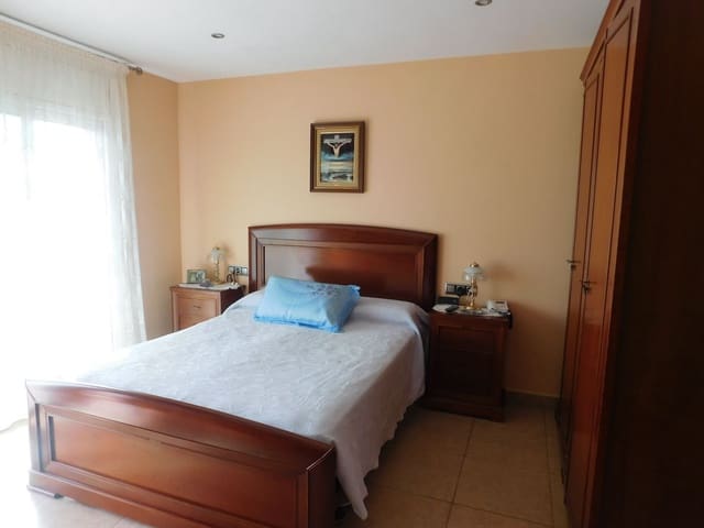 4 sovrum Villa till salu i Tordera med garage - 320 000 € (Ref: 7458268)