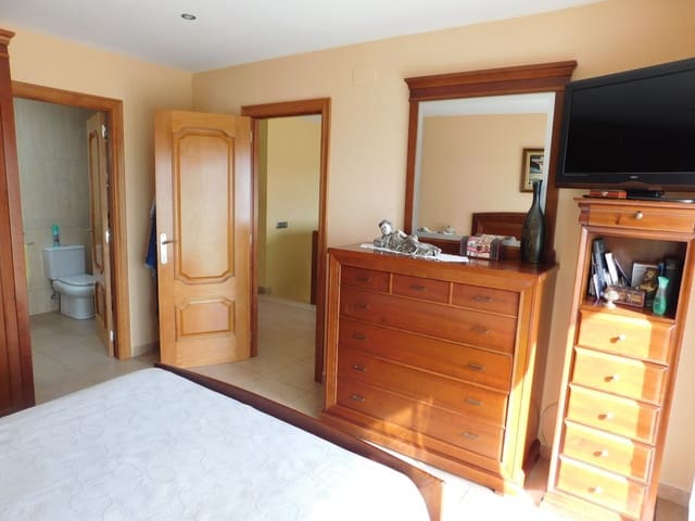 4 sovrum Villa till salu i Tordera med garage - 320 000 € (Ref: 7458268)