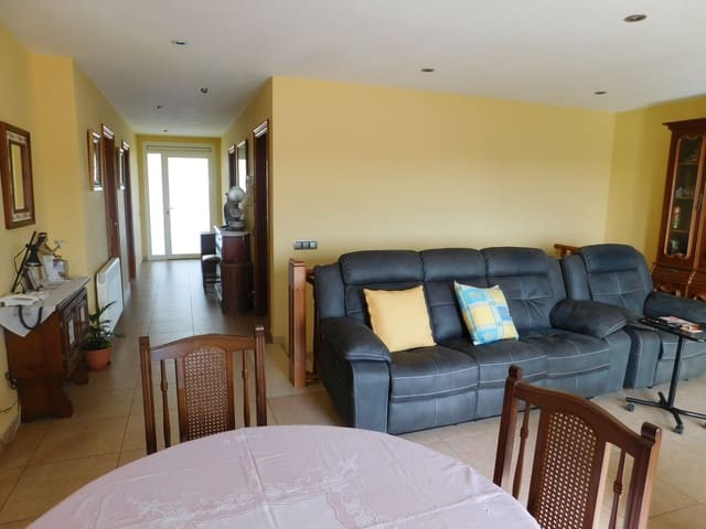 4 sovrum Villa till salu i Tordera med garage - 320 000 € (Ref: 7458268)