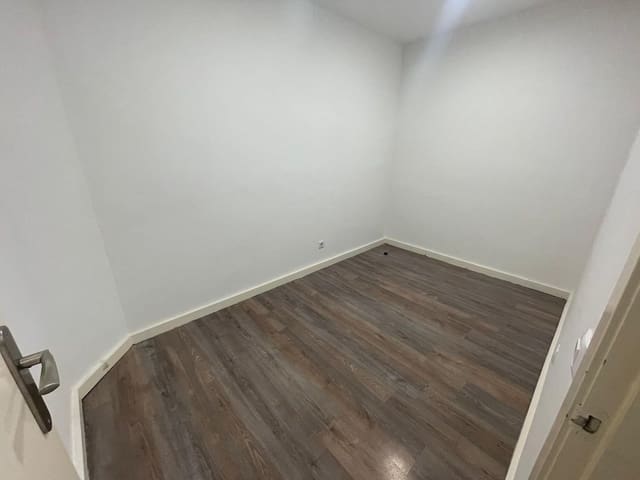 Erhverv til salg i Tordera - € 120.000 (Ref: 8561170)