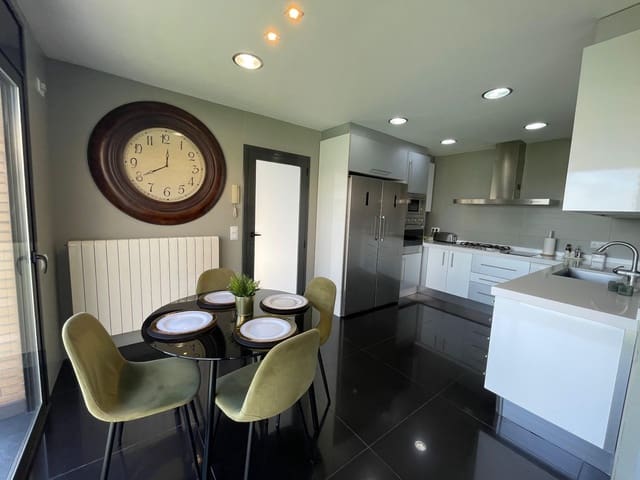 4 slaapkamer Villa te koop in Fogars de la Selva met zwembad - € 605.000 (Ref: 8610321)