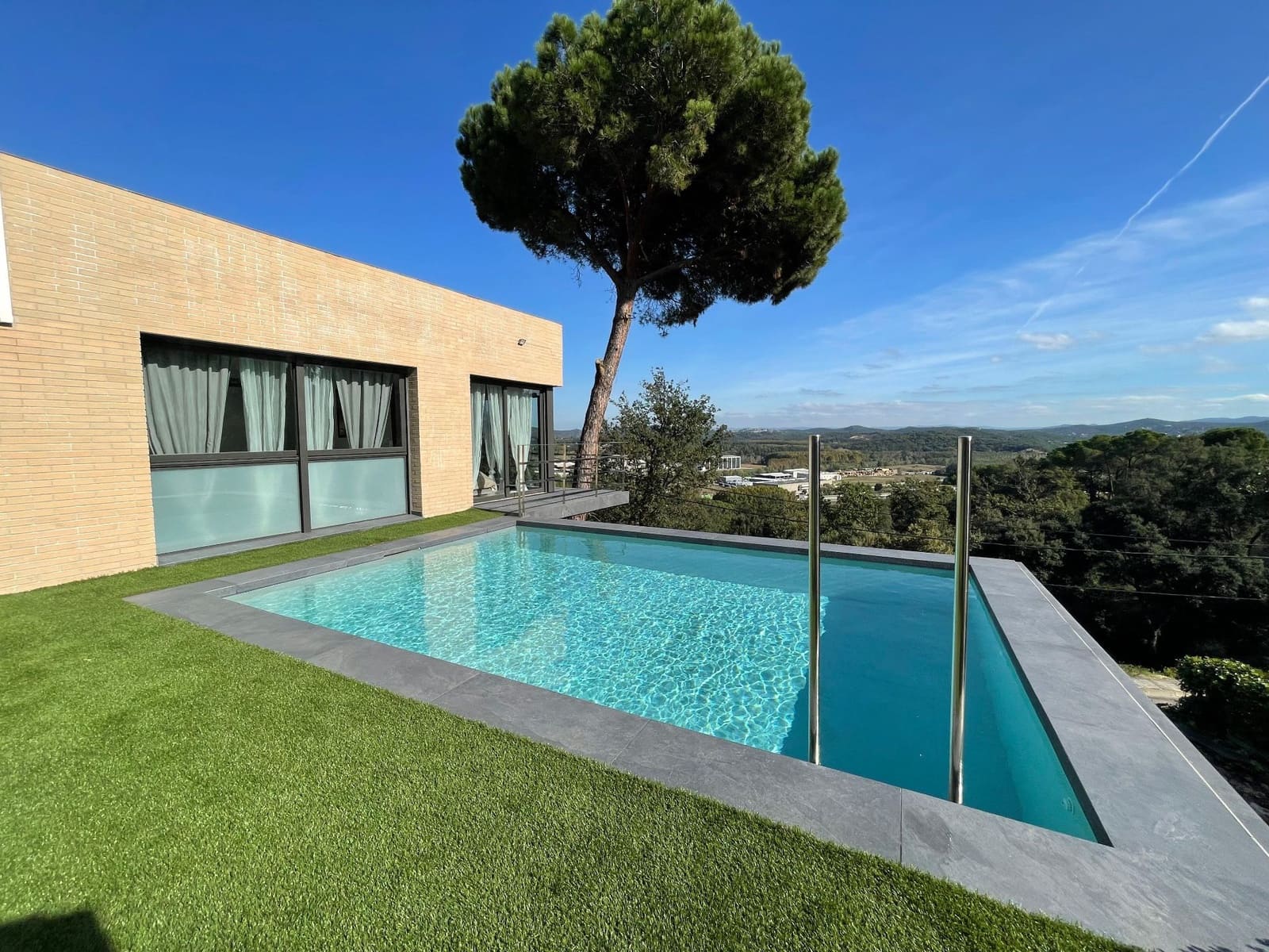 4 soveværelse Villa til salg i Fogars de la Selva med swimmingpool - € 605.000 (Ref: 8610321)