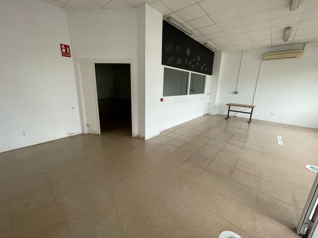 Commercieel te huur in Tordera - € 800 (Ref: 8914867)