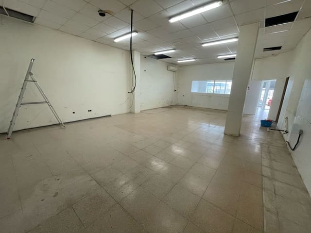 Commercieel te huur in Tordera - € 800 (Ref: 8914867)