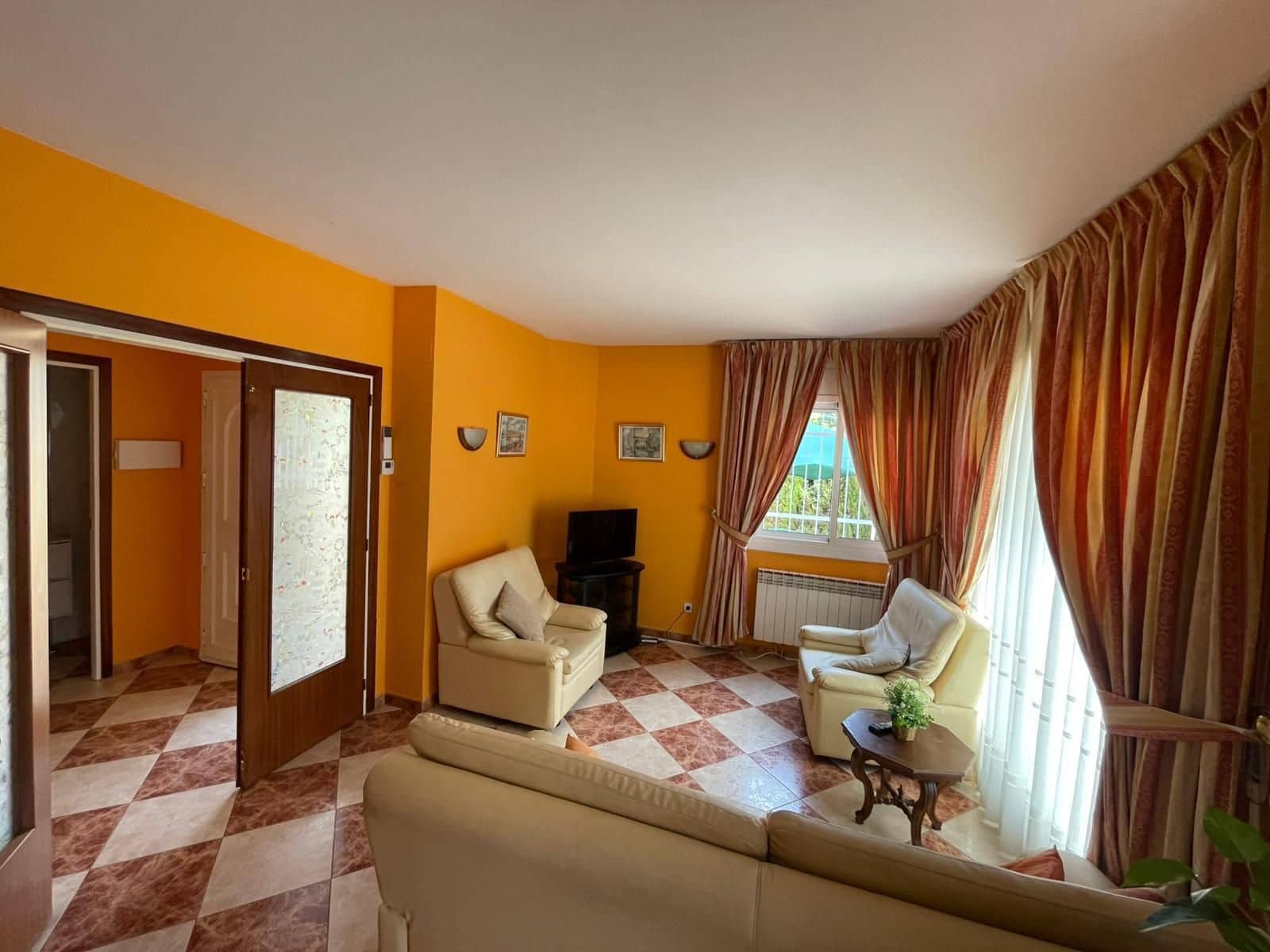 4 sovrum Villa till salu i Tordera med garage - 269 000 € (Ref: 8993558)