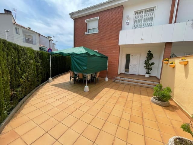 4 soveværelse Villa til salg i Tordera med garage - € 280.000 (Ref: 8993558)