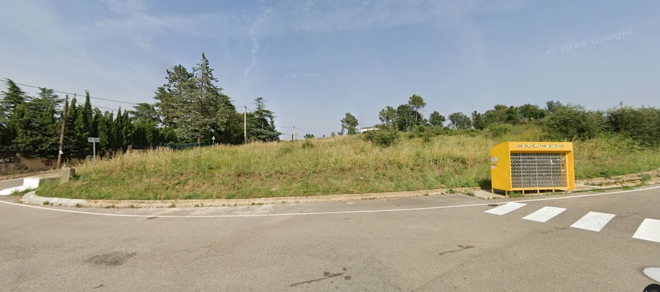 Grunde uden byggetilladelser til salg i Caldes de Malavella - € 70.000 (Ref: 9132084)