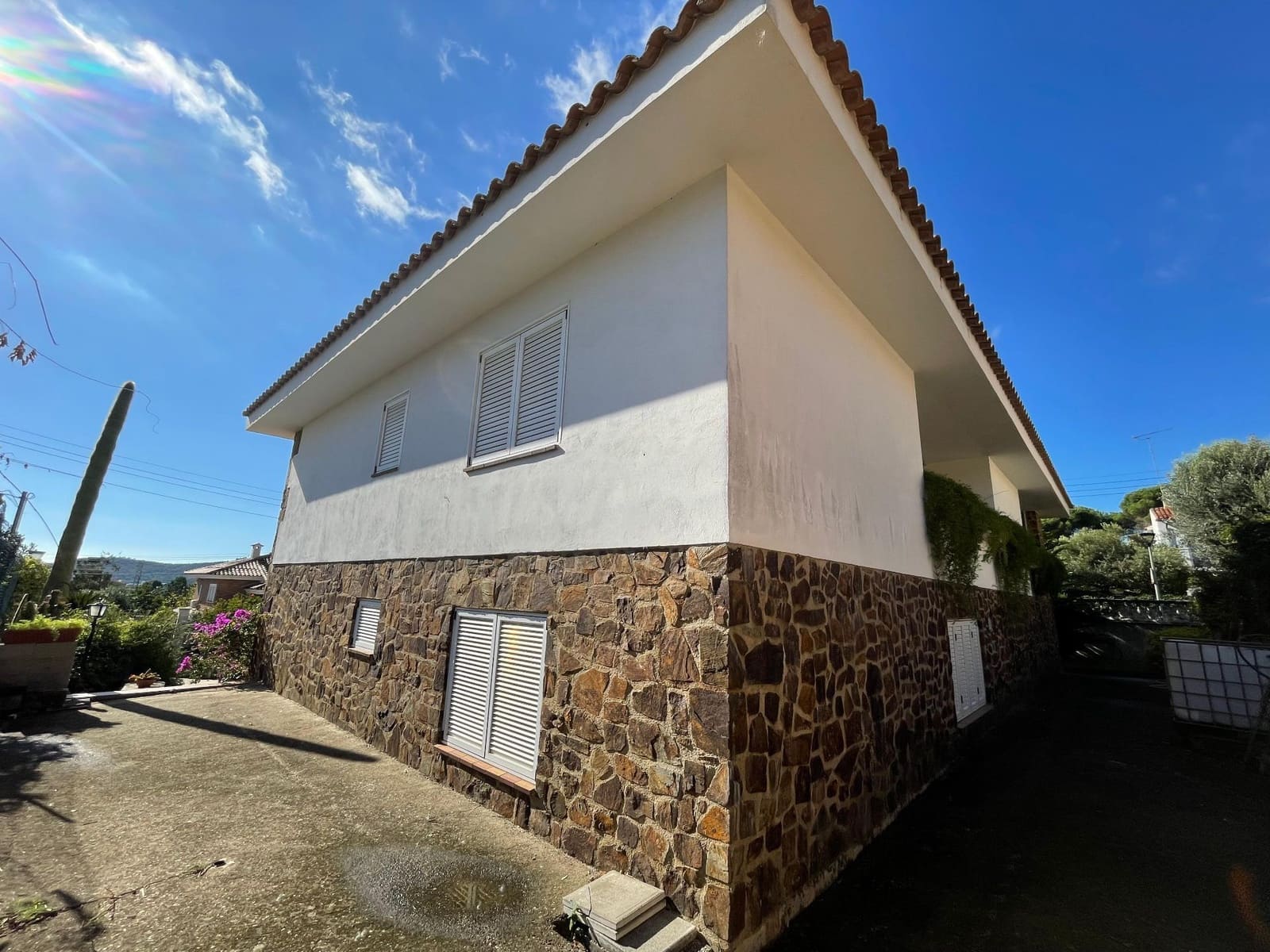 4 sovrum Villa till salu i Tordera med garage - 530 000 € (Ref: 9366938)