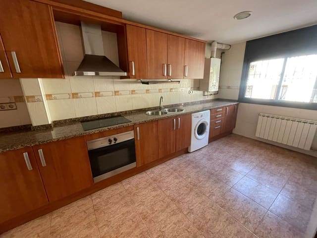 3 slaapkamer Flat te koop in Tordera - € 175.000 (Ref: 9451595)