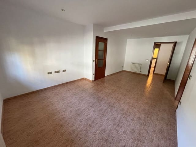 3 slaapkamer Flat te koop in Tordera - € 175.000 (Ref: 9451595)