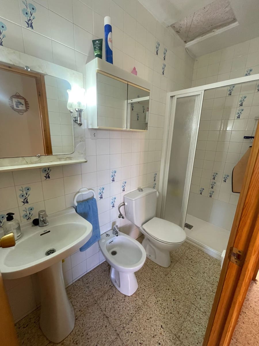 Chalet de 9 habitaciones en Tordera en venta - 275.000 € (Ref: 9535498)