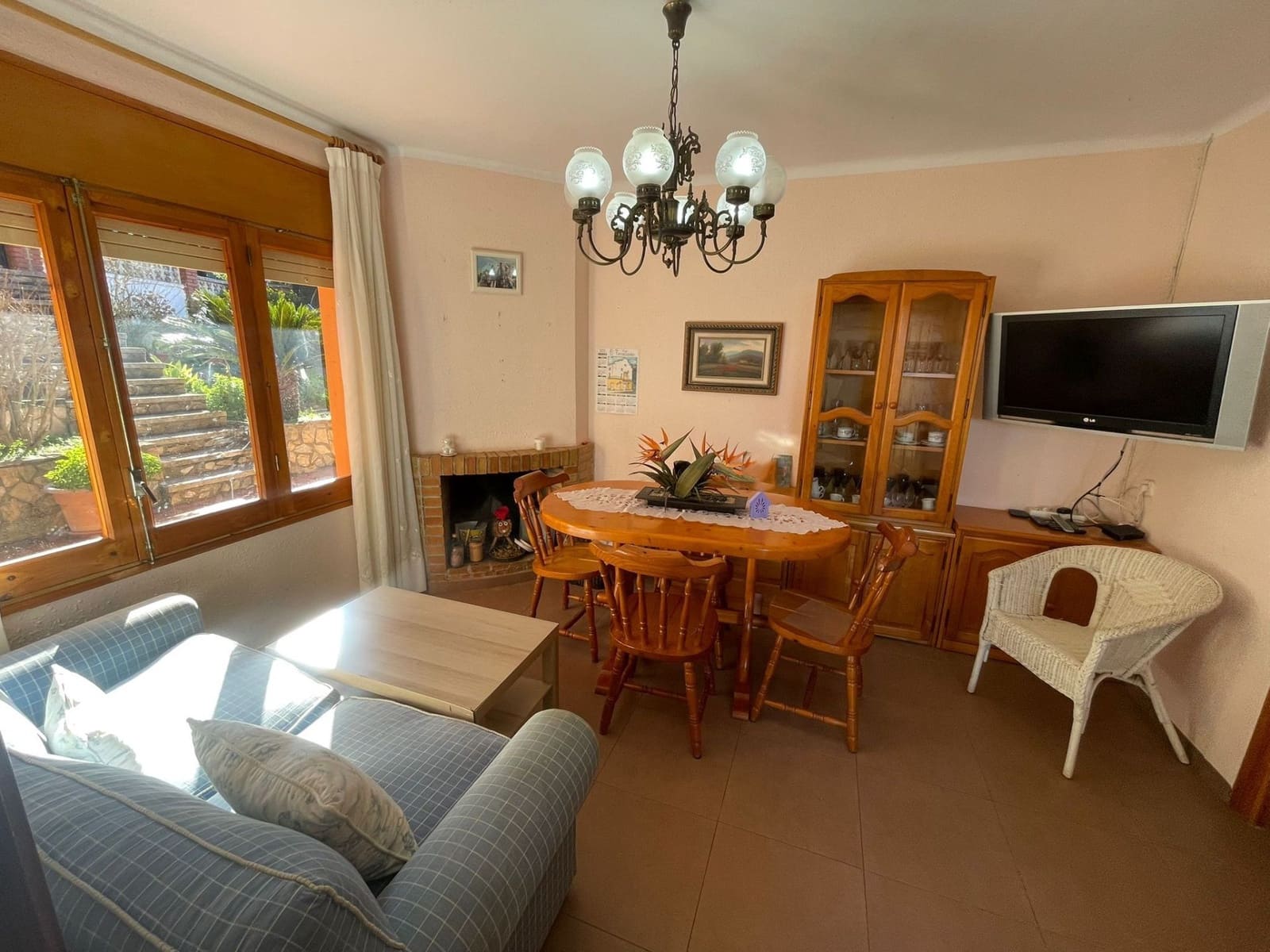 Chalet de 9 habitaciones en Tordera en venta - 275.000 € (Ref: 9535498)