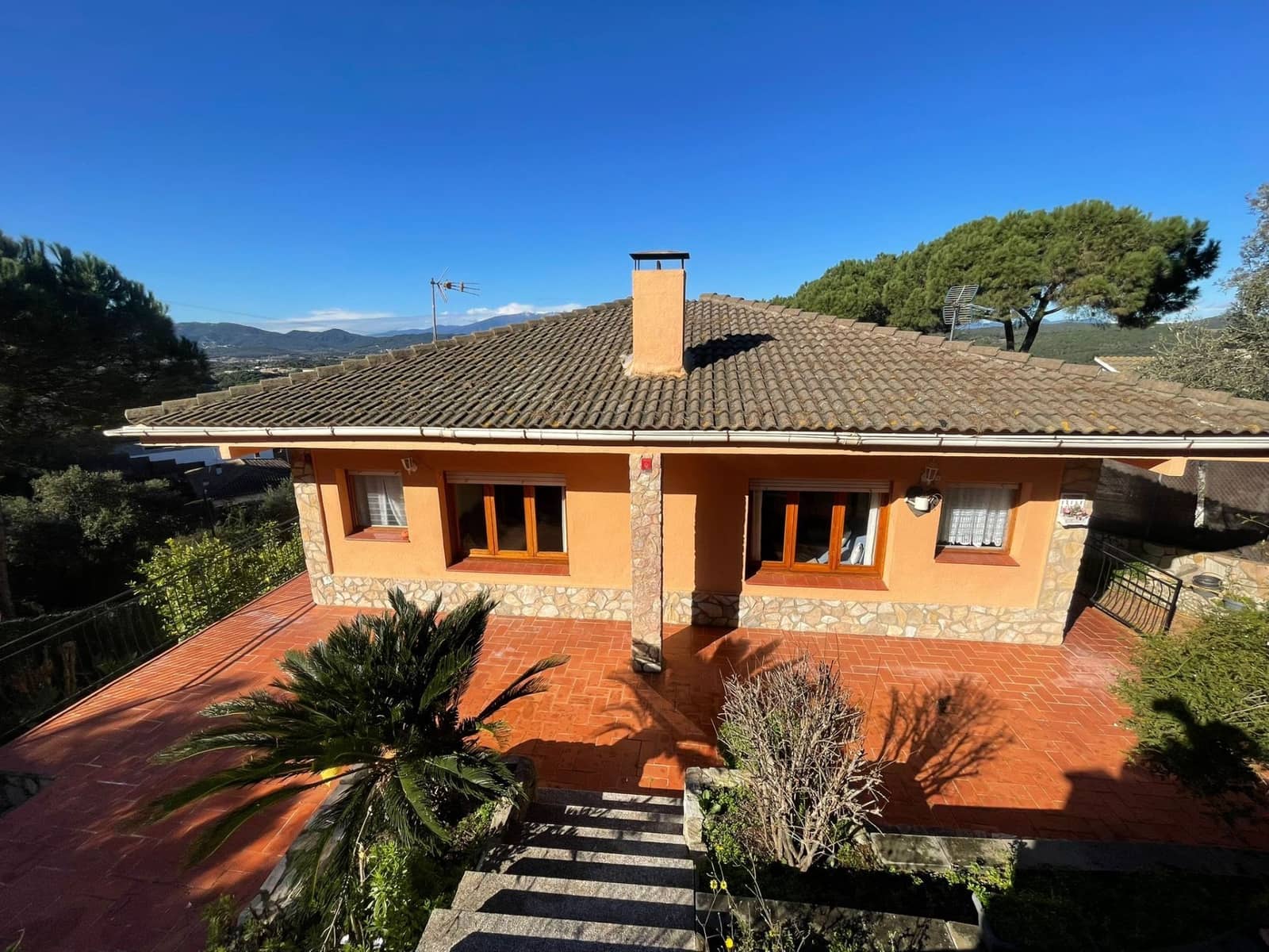 Chalet de 9 habitaciones en Tordera en venta - 275.000 € (Ref: 9535498)