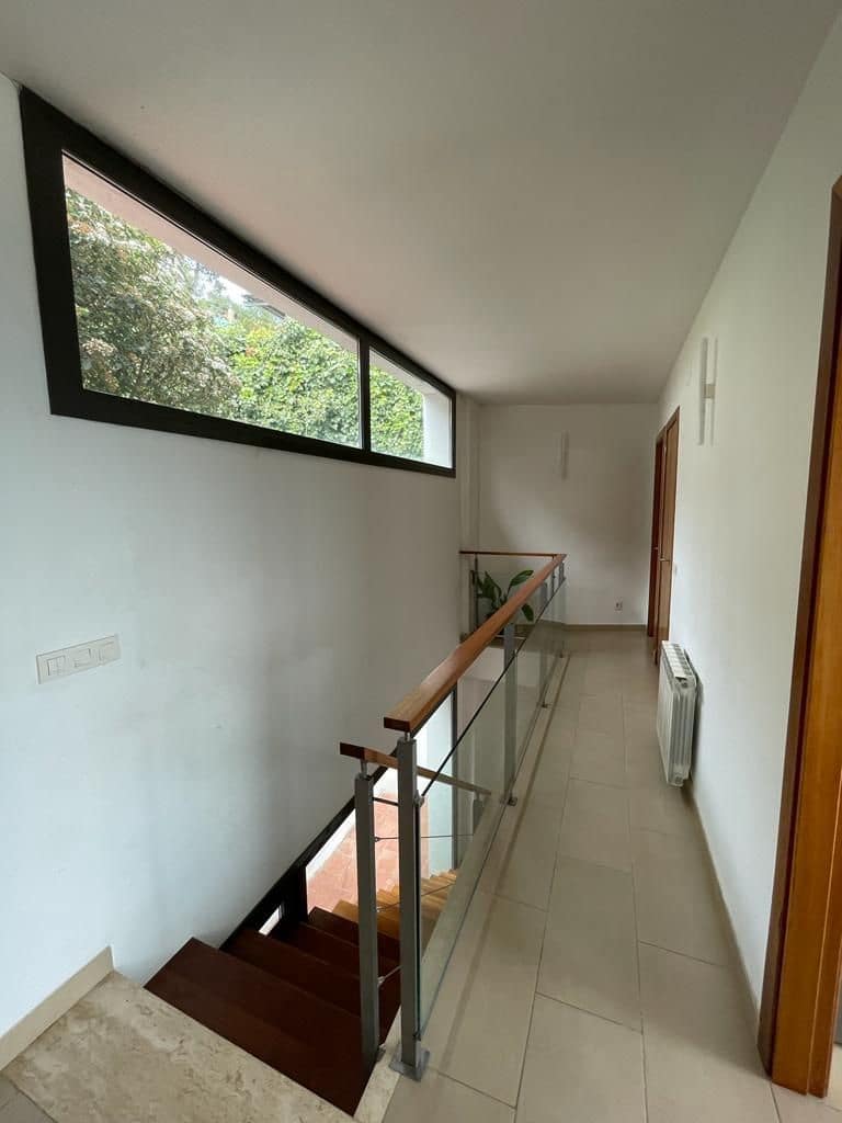 4 bedroom Villa for sale in Palafolls - € 400,000 (Ref: 9540755)