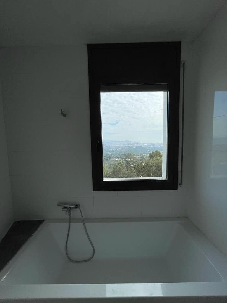 4 bedroom Villa for sale in Palafolls - € 400,000 (Ref: 9540755)