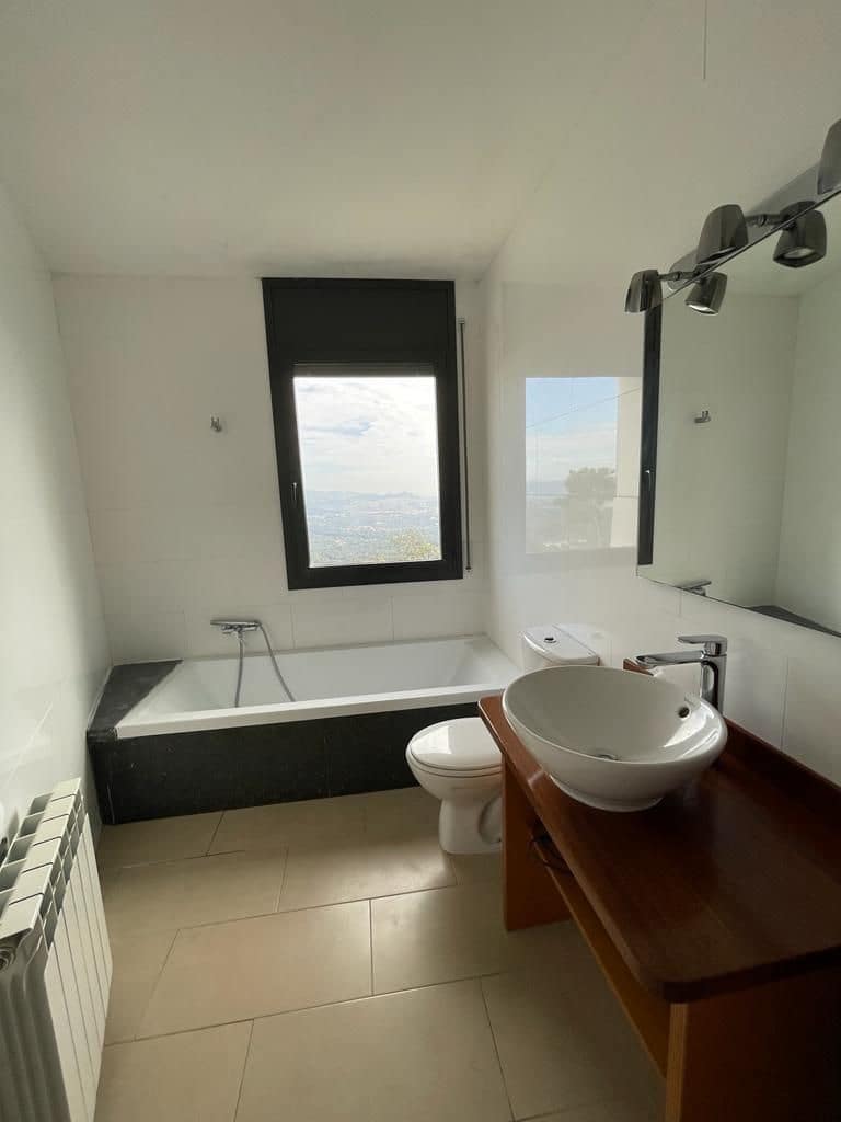 4 bedroom Villa for sale in Palafolls - € 400,000 (Ref: 9540755)